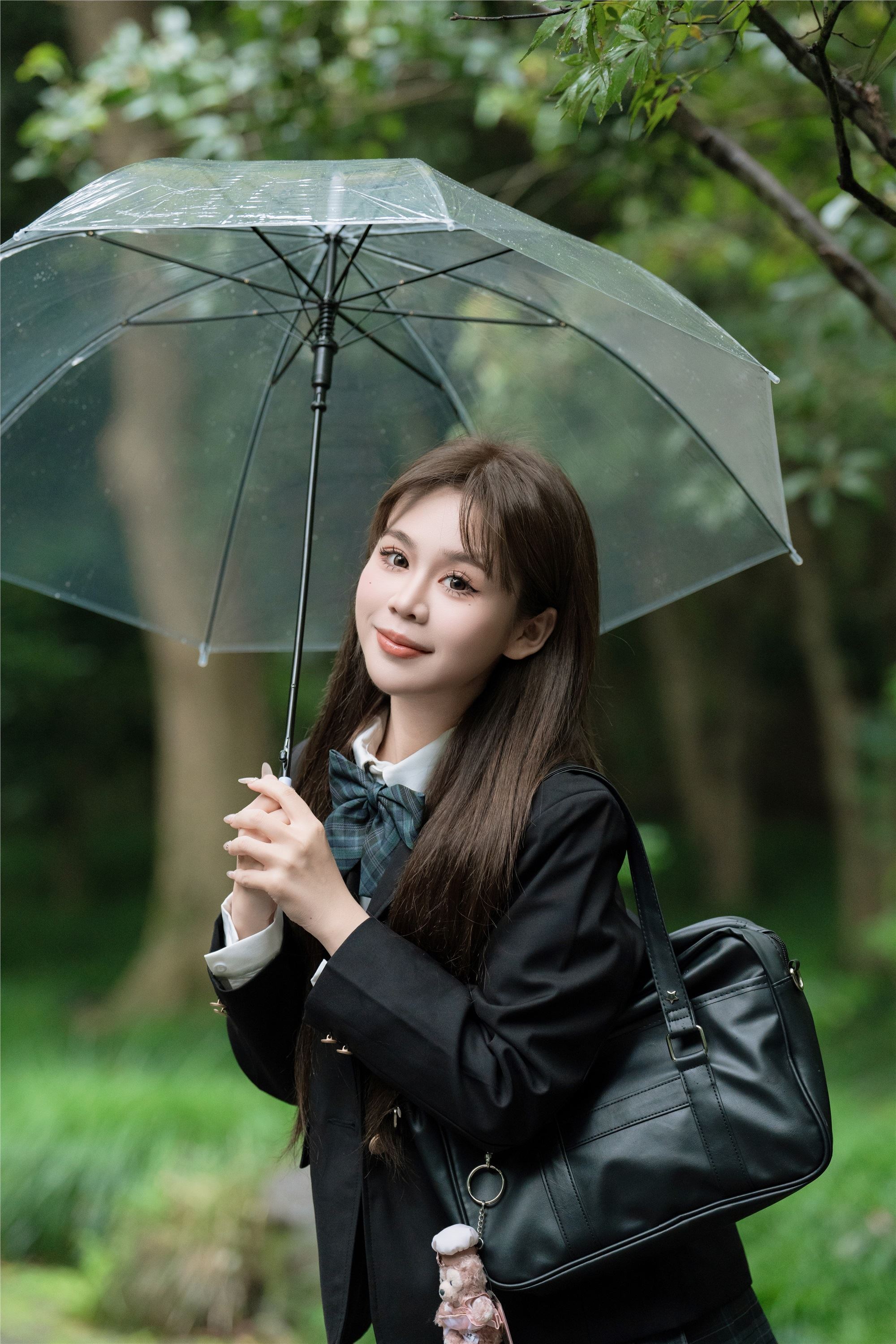 YITUYU艺图语 2025.01.05 深色jk 泡芙小方